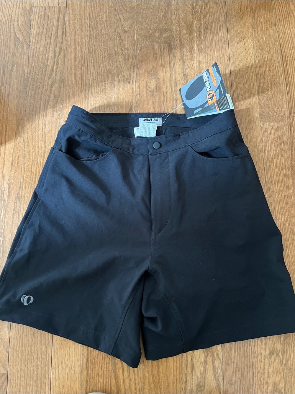 Pearl Izumi women’s Black Athletic Cycling Shorts